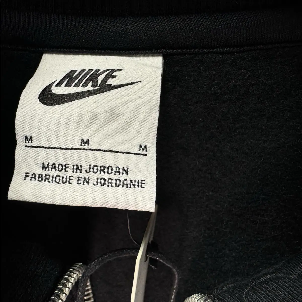 Nike clothing - Black (UPC: 9654322564613) 2