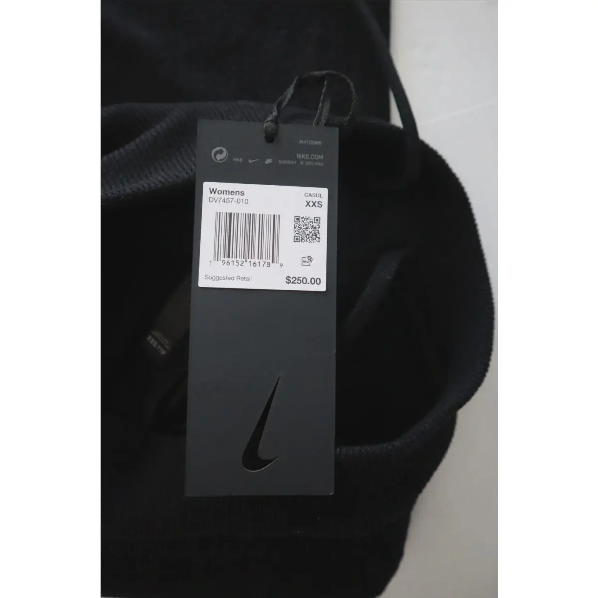 Nike clothing - DV7457-010 - DV7457-010 - Black (UPC: 196152161789) 2