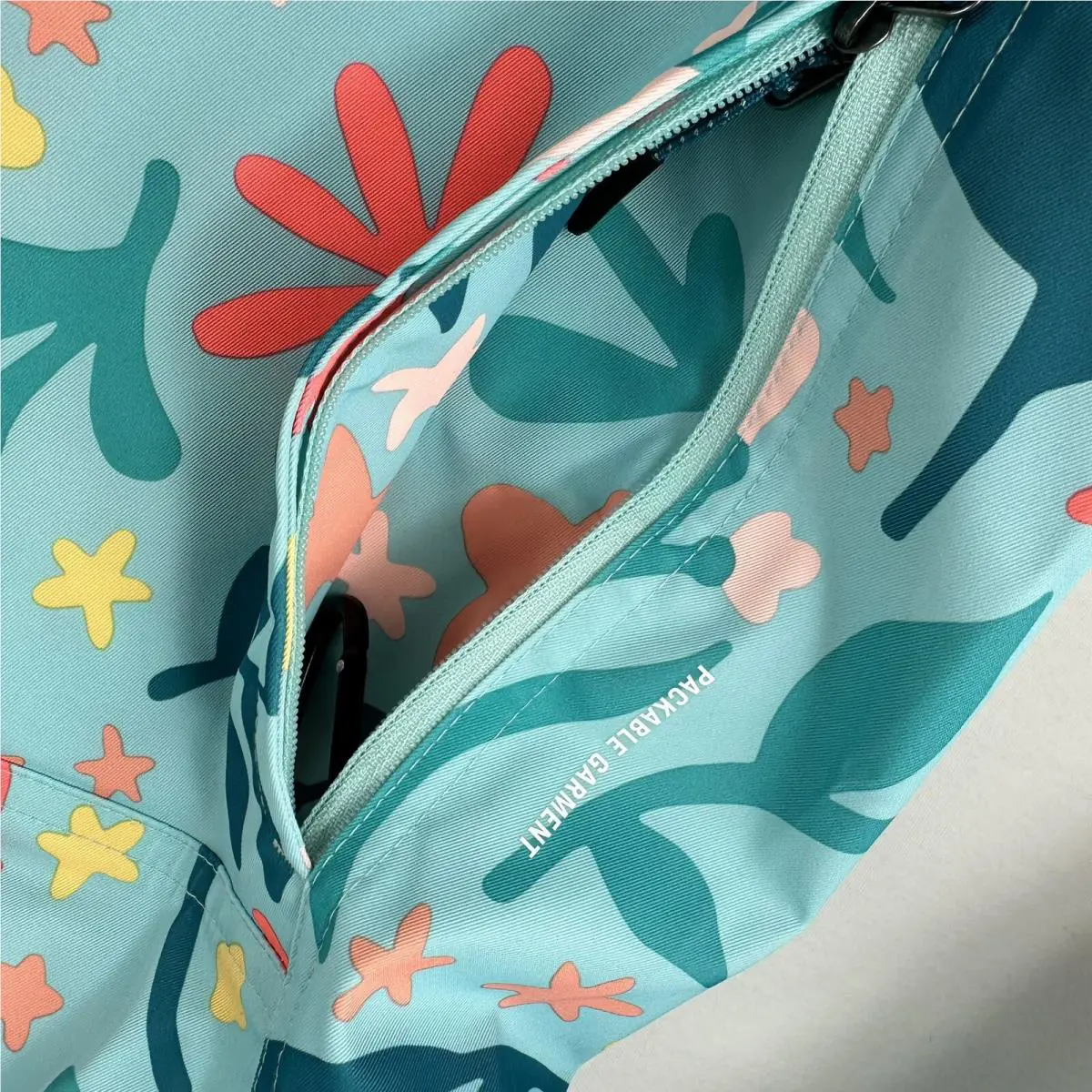 Nike clothing - Nike - Multicolor (UPC: 194956754671) 3