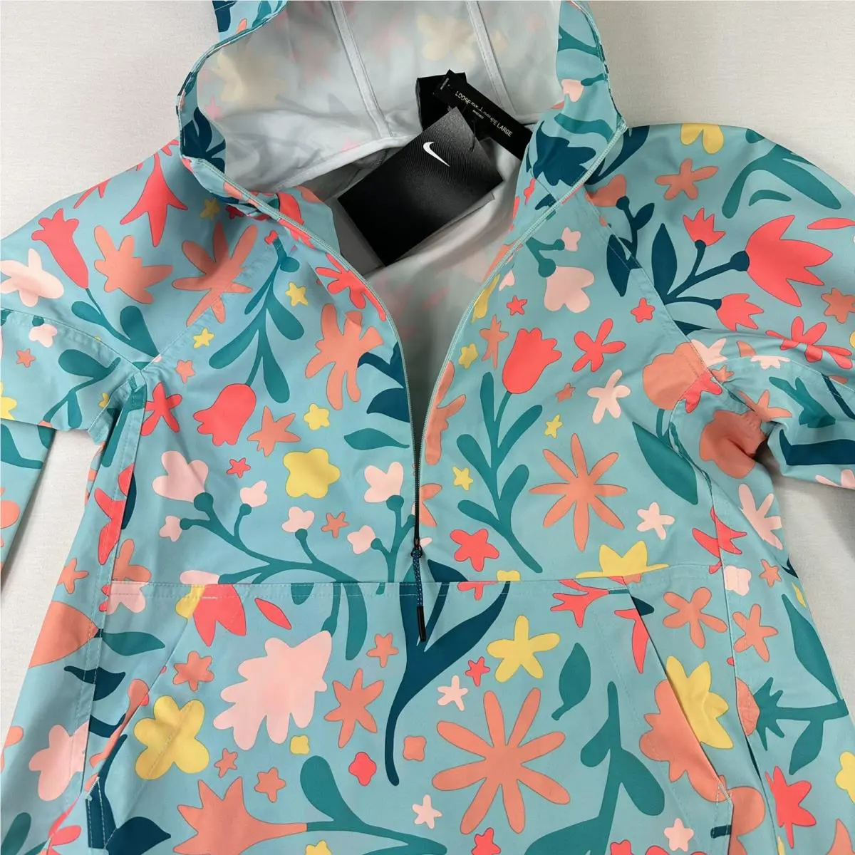 Nike clothing - Nike - Multicolor (UPC: 194956754671) 4