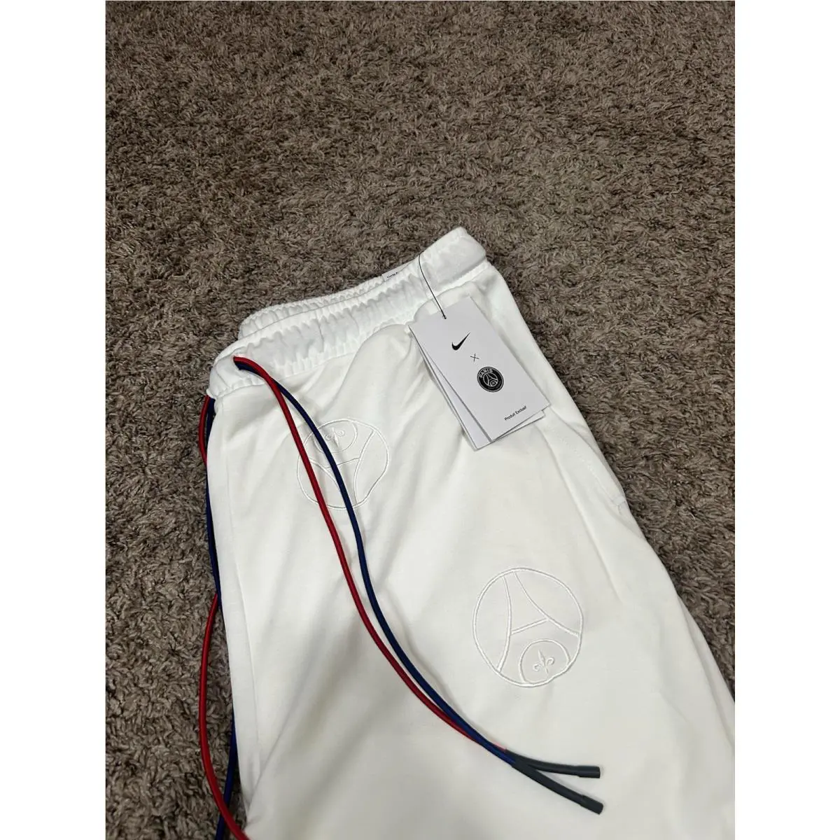Nike clothing - Nike Paris Saint-Germain - Paris - dx5691-133 - Sail White (UPC: 196149778228) 1