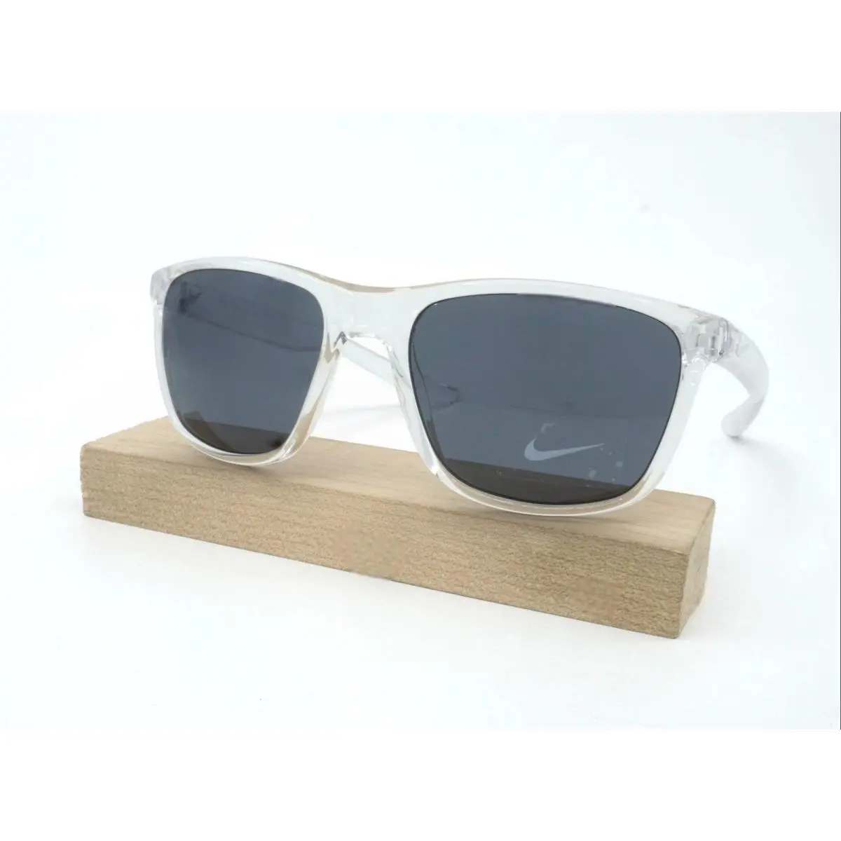 EV1122 913 Mens Nike Essential Endeavor M Sunglasses