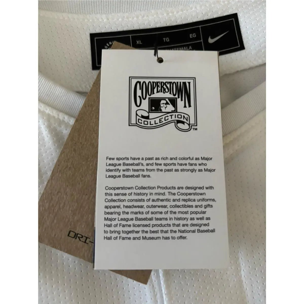 Nike clothing - White 3