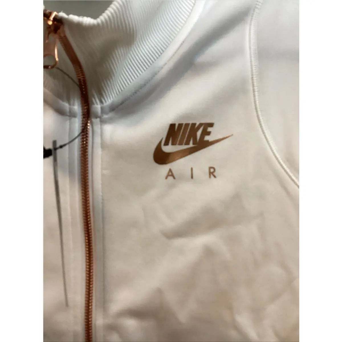 Nike clothing - White/ Gold 1
