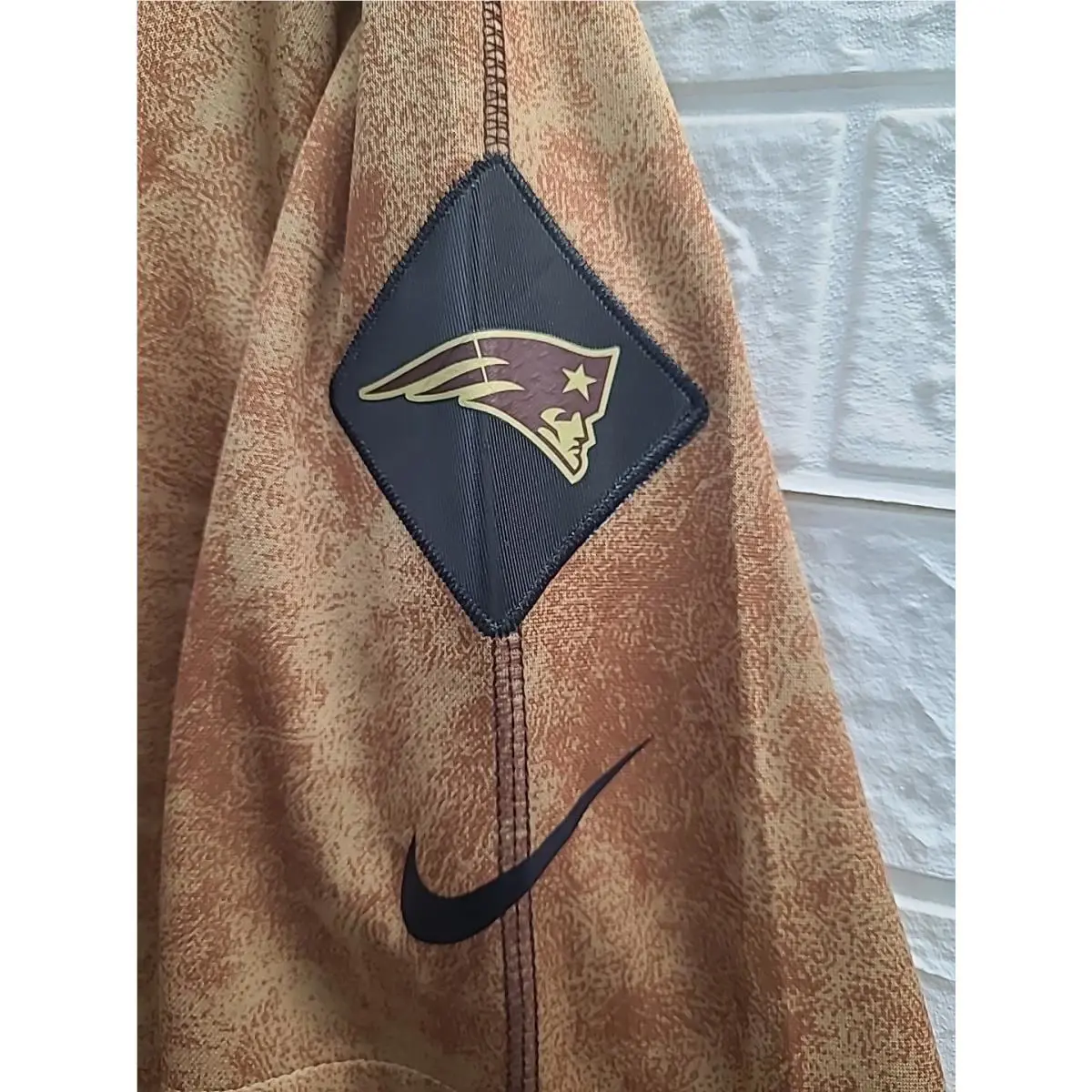 Nike clothing - Brown 2
