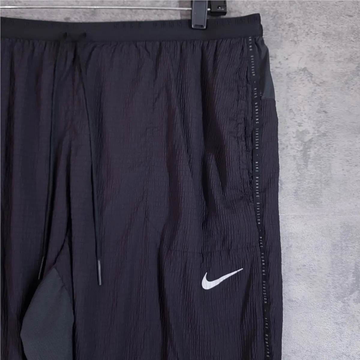 Nike clothing - DA1290-010 - DA1290 - Black (UPC: 194955913307) 1