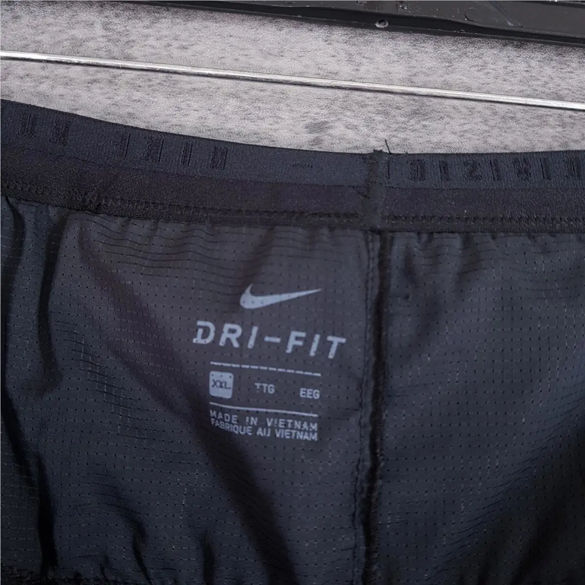 Nike clothing - DA1290-010 - DA1290 - Black (UPC: 194955913307) 4