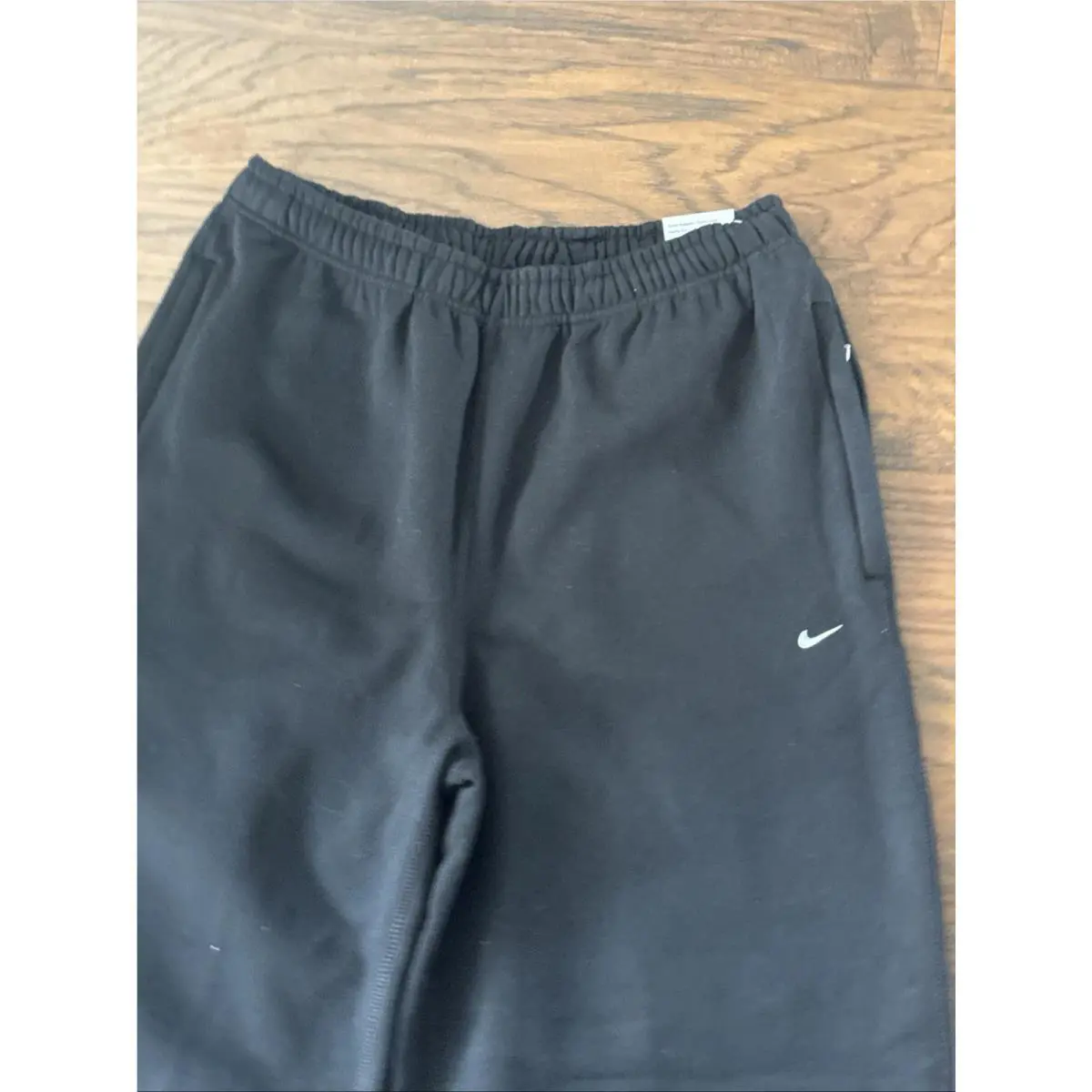 Nike clothing - Nike Solo Swoosh Cuffed - Solo Swoosh Cuffed - HV1088010 - Black 4