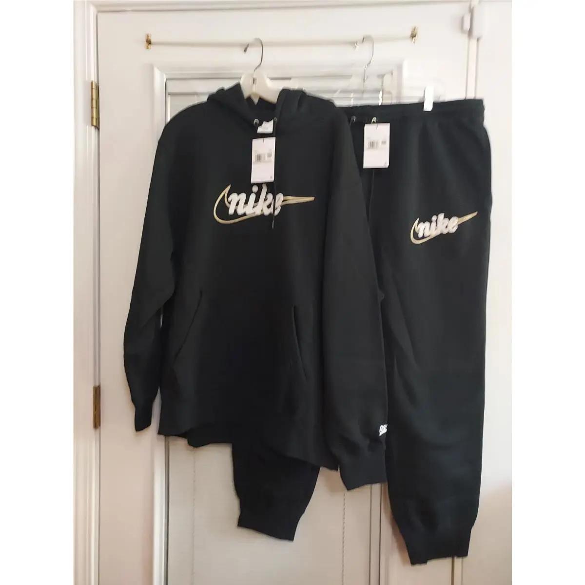 Nike clothing - Black 4
