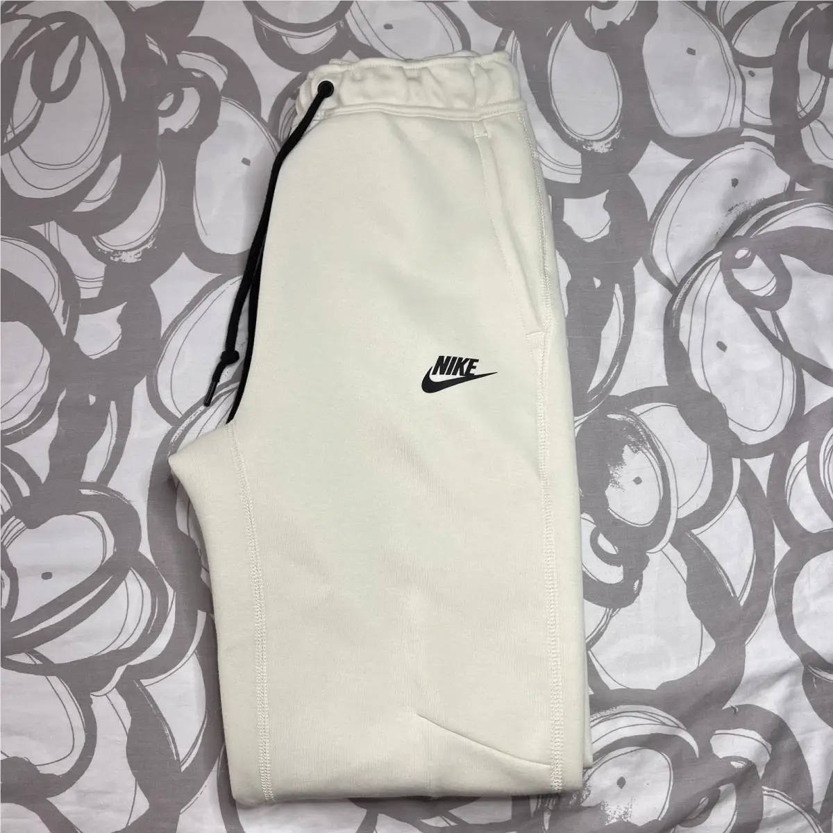 Nike clothing - FB8002020 - FB8002020 - Yellow 1