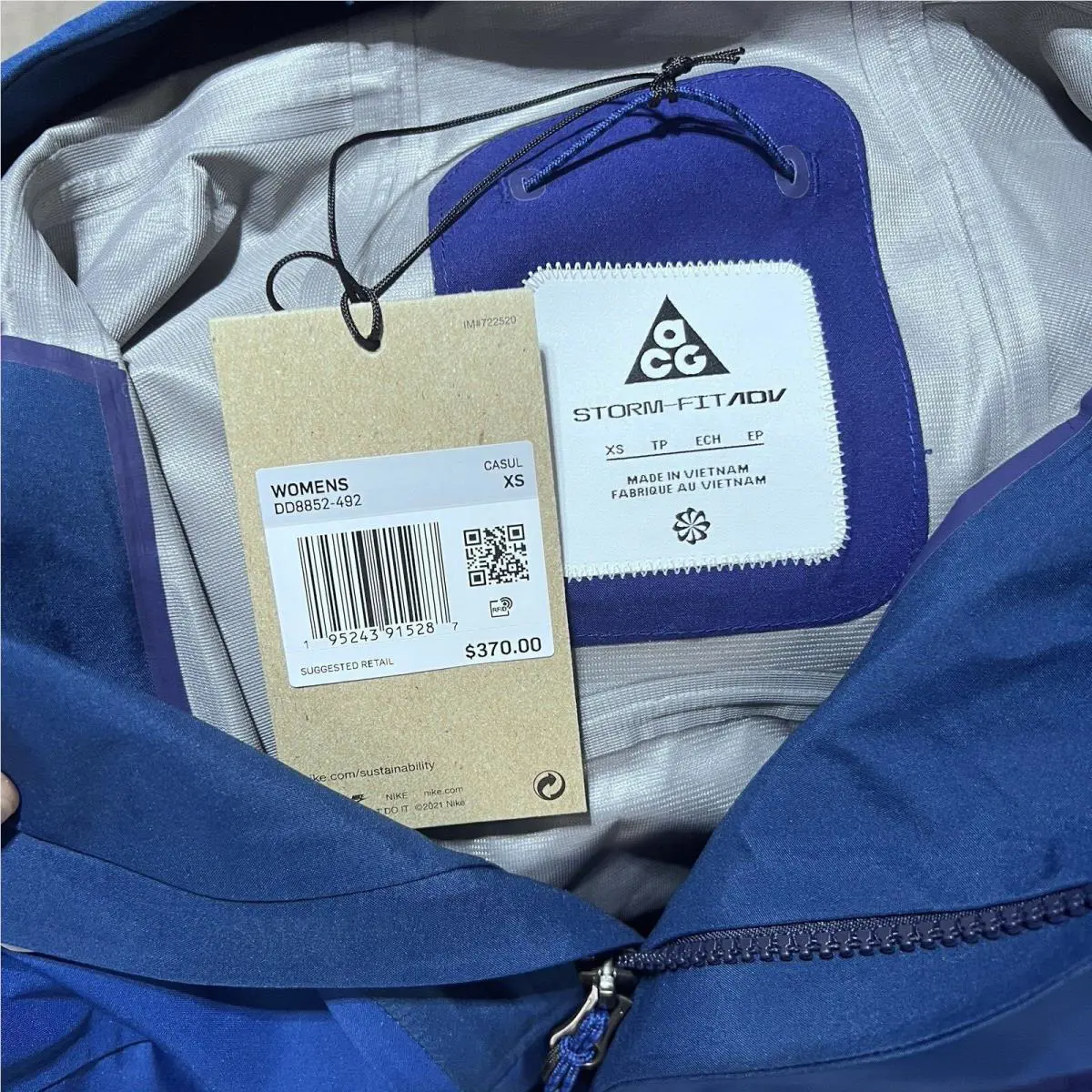 Nike clothing - Nike Team USA Medal Stand Full-Zip Hoodie - Blue (UPC: 195243915287) 12