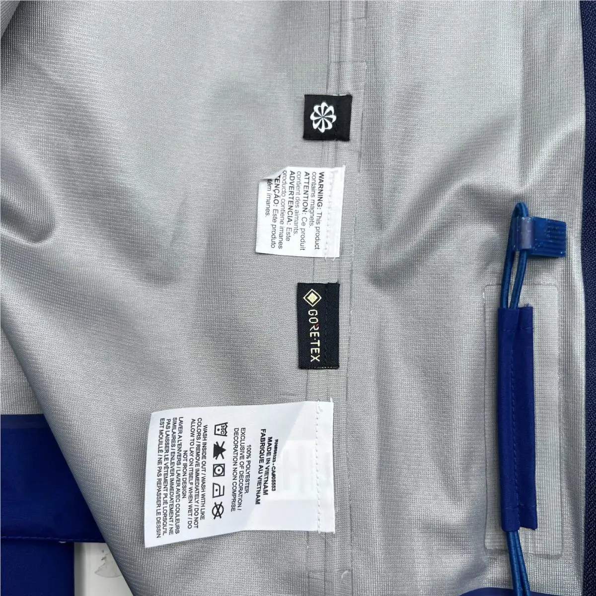 Nike clothing - Nike Team USA Medal Stand Full-Zip Hoodie - Blue (UPC: 195243915287) 2