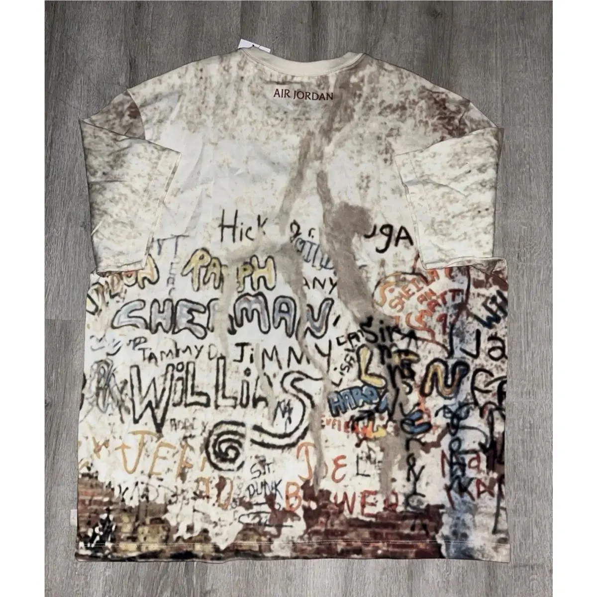Nike clothing - HJ2362133 - HJ2362133 - SAIL/LEGEND LT BROWN/REDSTONE (UPC: 0197863398600) 0