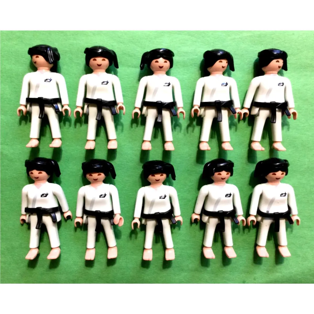 Playmobil Lady Martial Arts Judo Karate Taewondo Lot OF 10 Figures