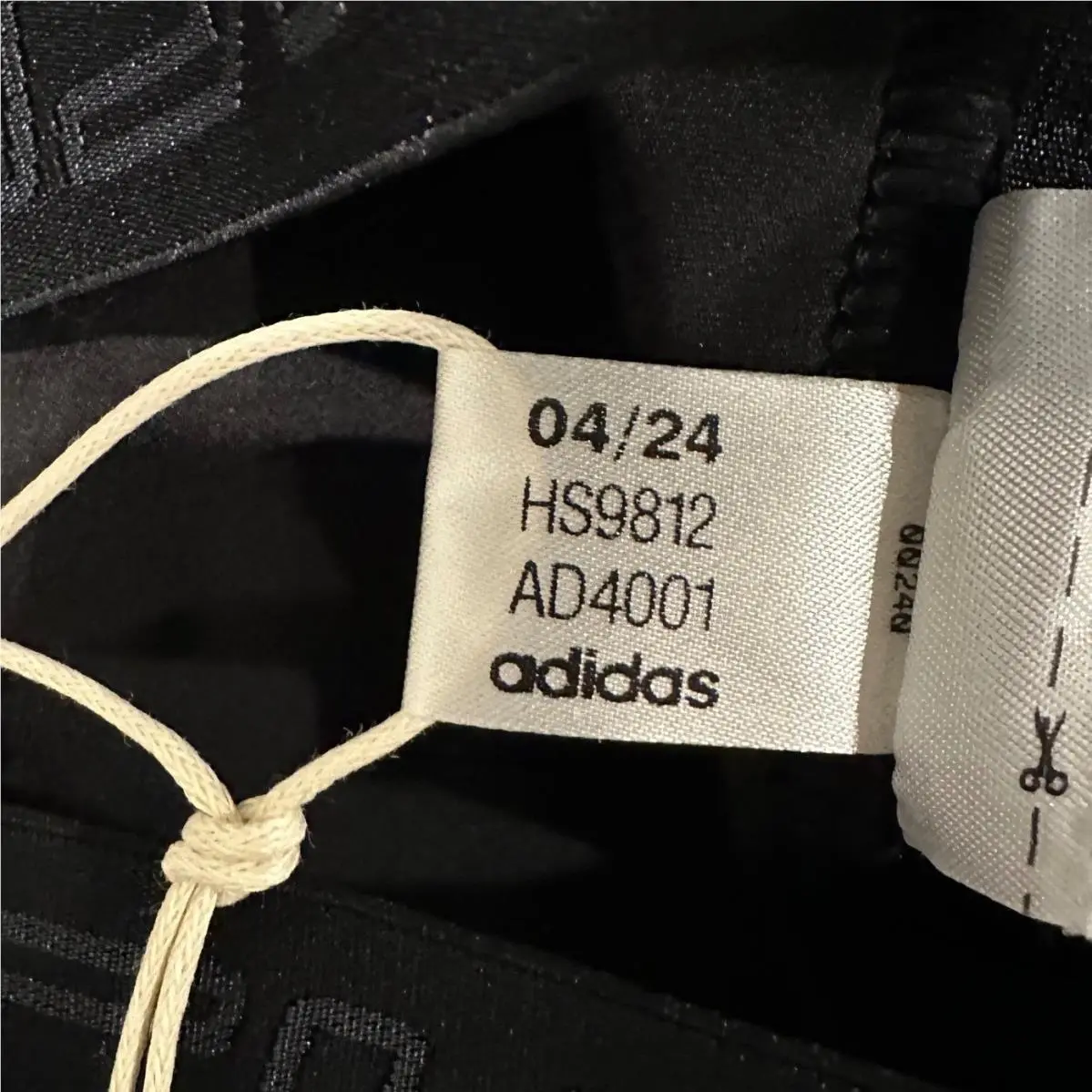 Adidas clothing - Black 4