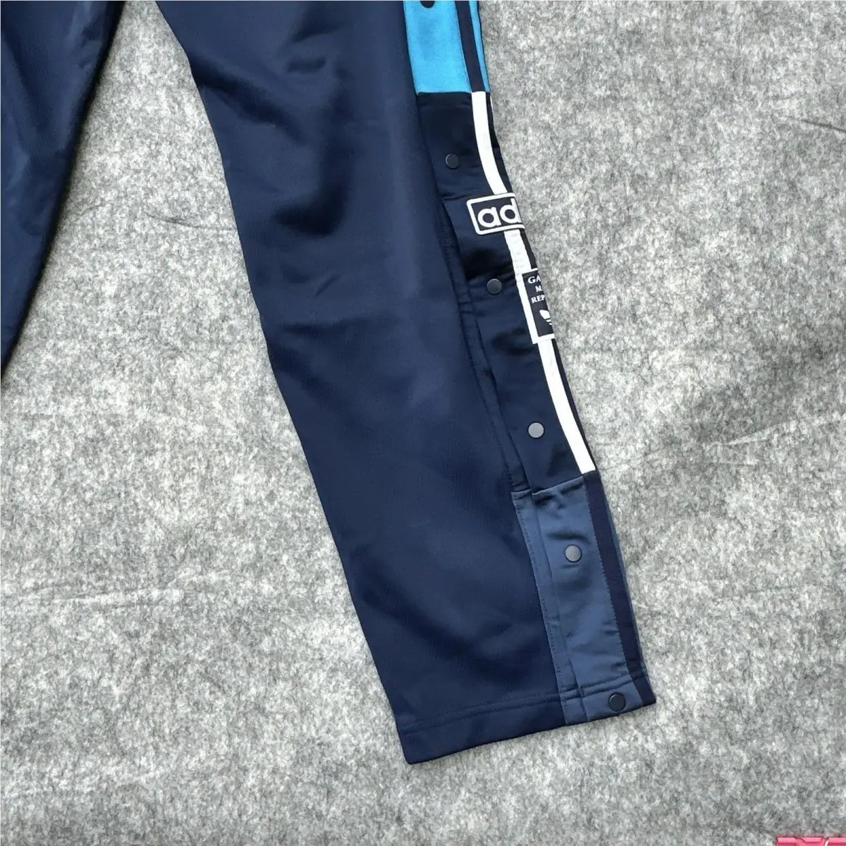 Adidas clothing - HK7476 - HK7476 - Night Indigo 10