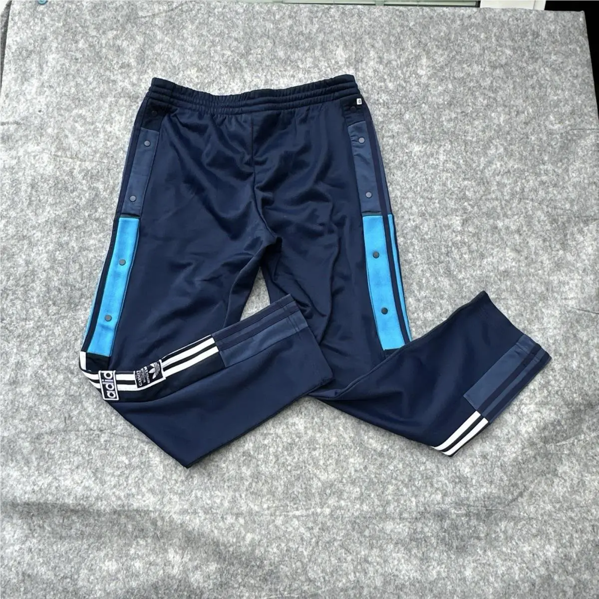 Adidas clothing - HK7476 - HK7476 - Night Indigo 16