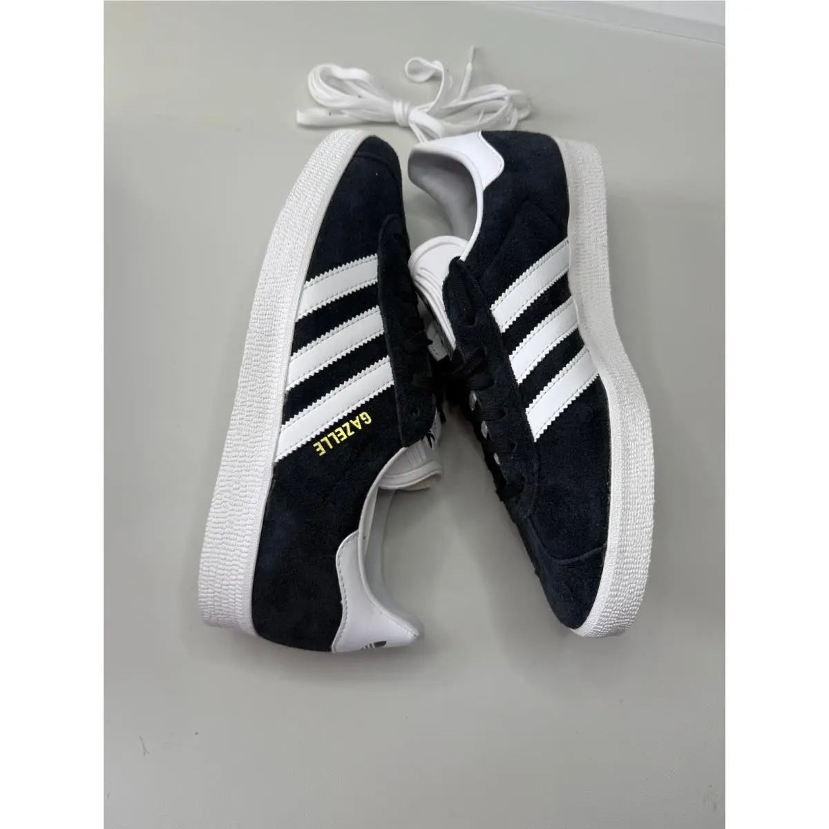 Adidas Originals Gazelle Men Black White Suede Low Top Sneakers BB5476 Size 8