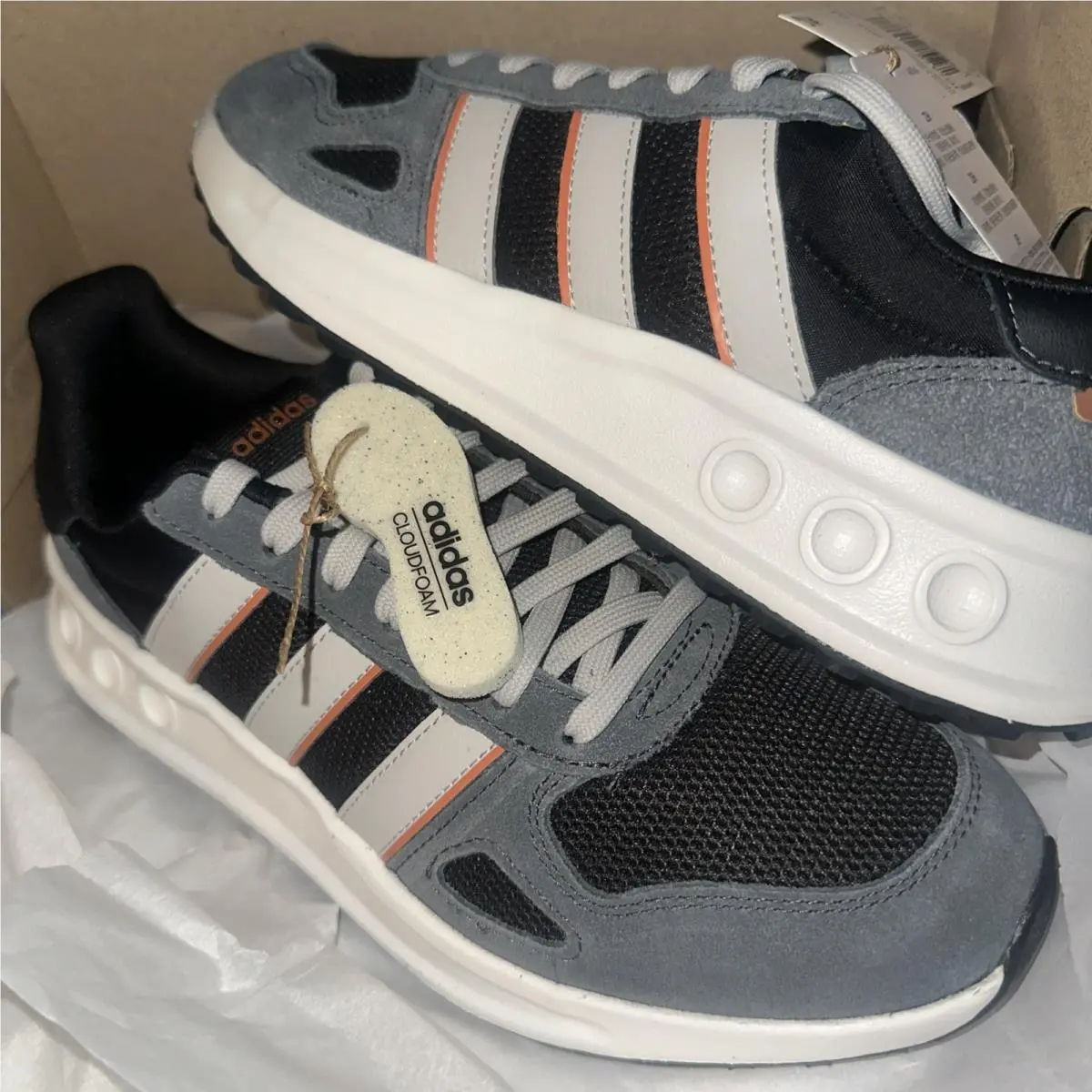 Man`s Athleisure Adidas Run 84 Sneaker Men’s 7.5 US JR7476 Sportswear
