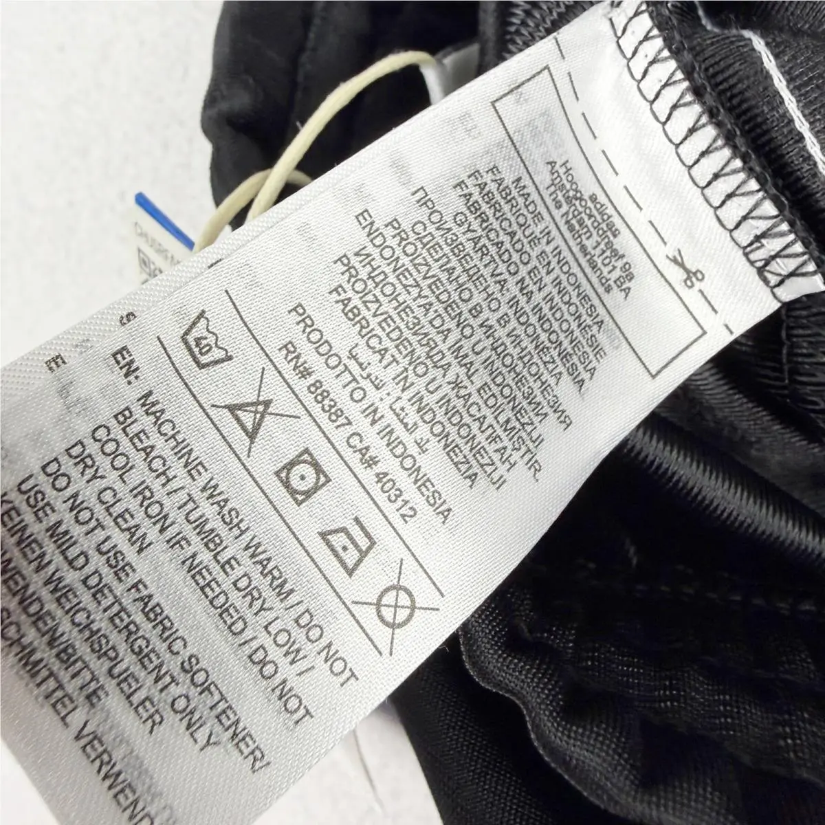 Adidas clothing - Black 12