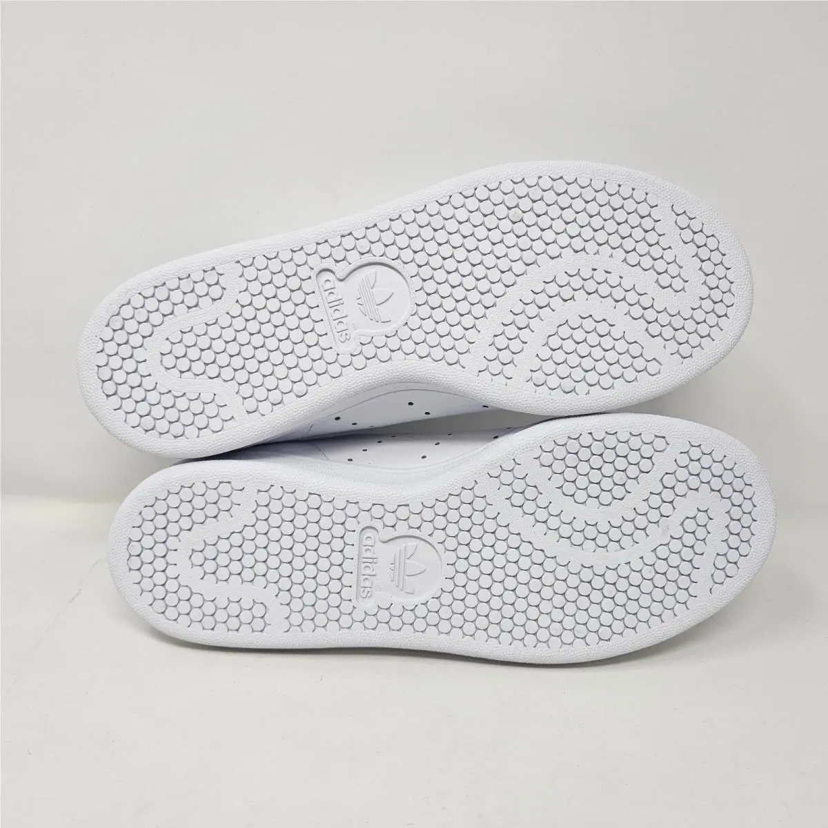 Adidas shoes - adidas Stan Smith - Stan Smith - M20605 - White (UPC: 887780029571) 1