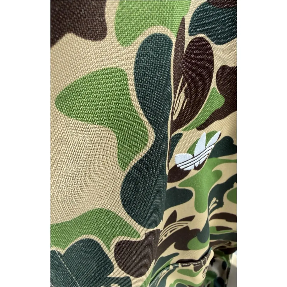 Adidas clothing - adidas SHARK TRACK HOODIE BAPE JACKET - KF4196 - Green 8