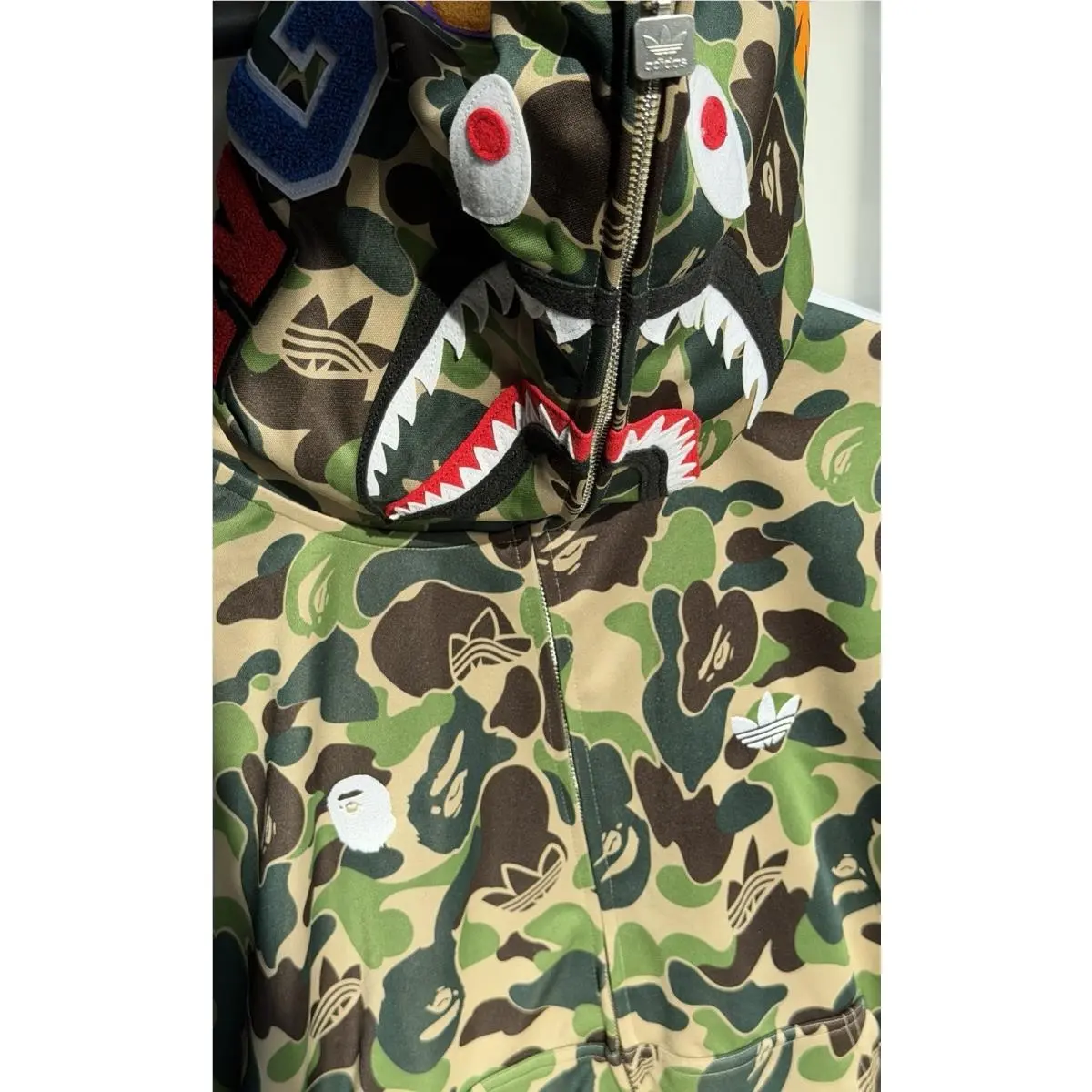 Adidas clothing - adidas SHARK TRACK HOODIE BAPE JACKET - KF4196 - Green 9