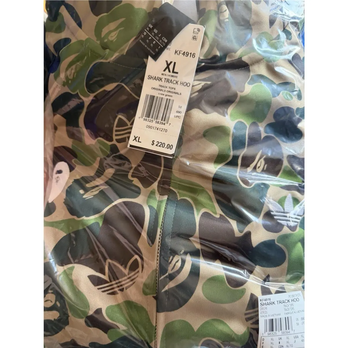 Adidas clothing - adidas SHARK TRACK HOODIE BAPE JACKET - KF4196 - Green 2