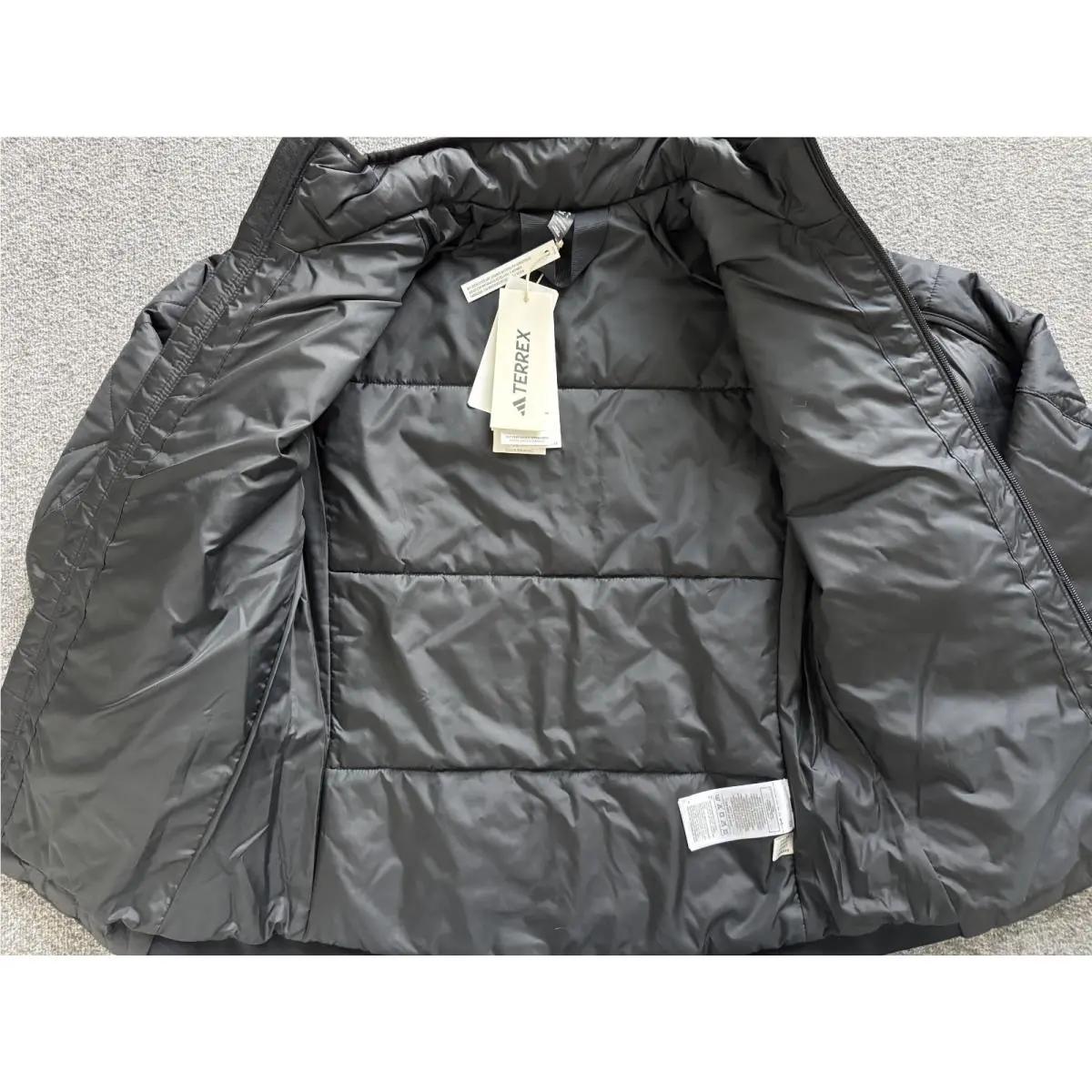 Adidas clothing - Black 3