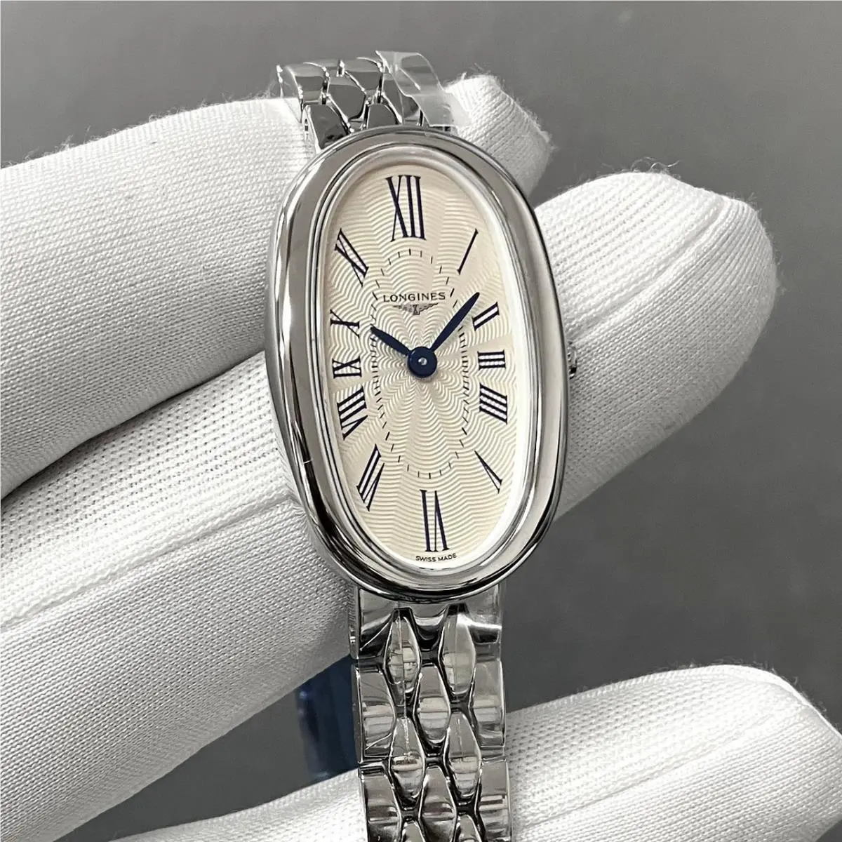 Longines Symphonette Quartz 29mm Silver Dial SS Women`s Watch L2.305.4.71.6