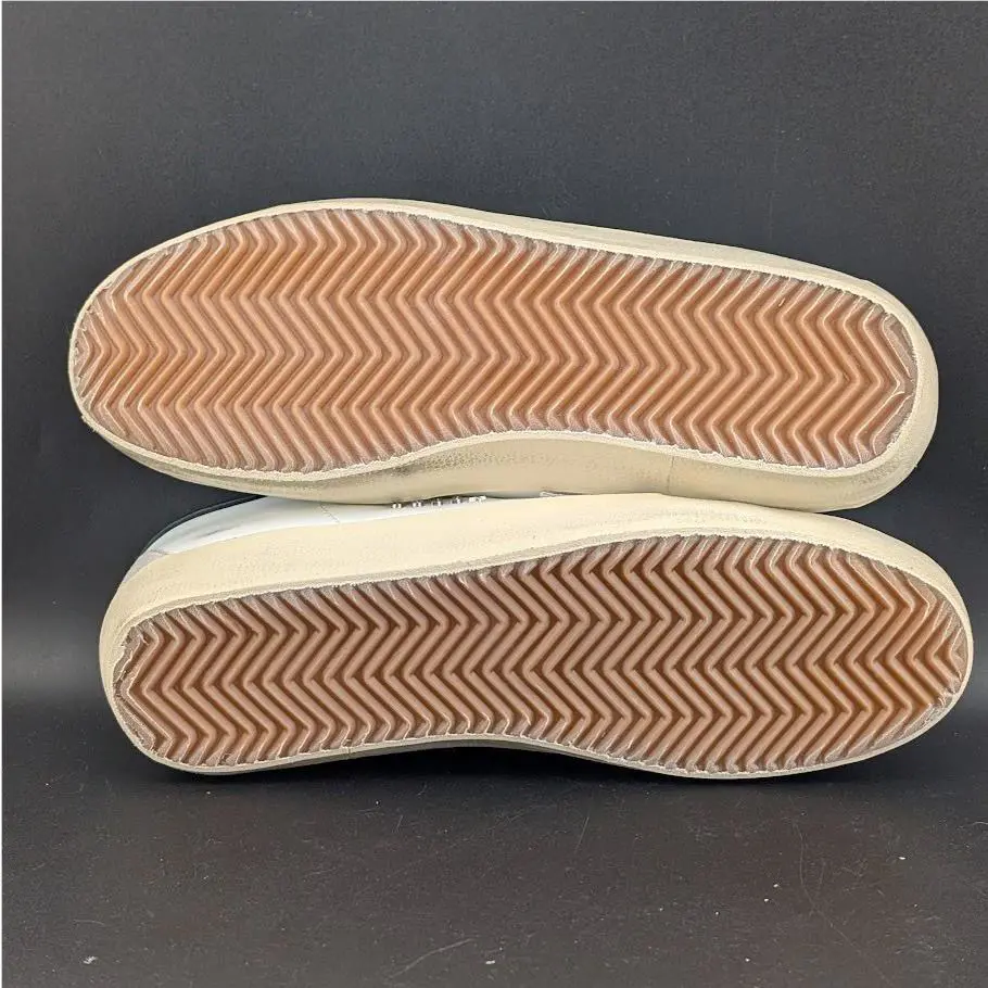Golden Goose shoes - GWF00102 - GWF00102F00031810220 - White (UPC: 8050235007840) 9