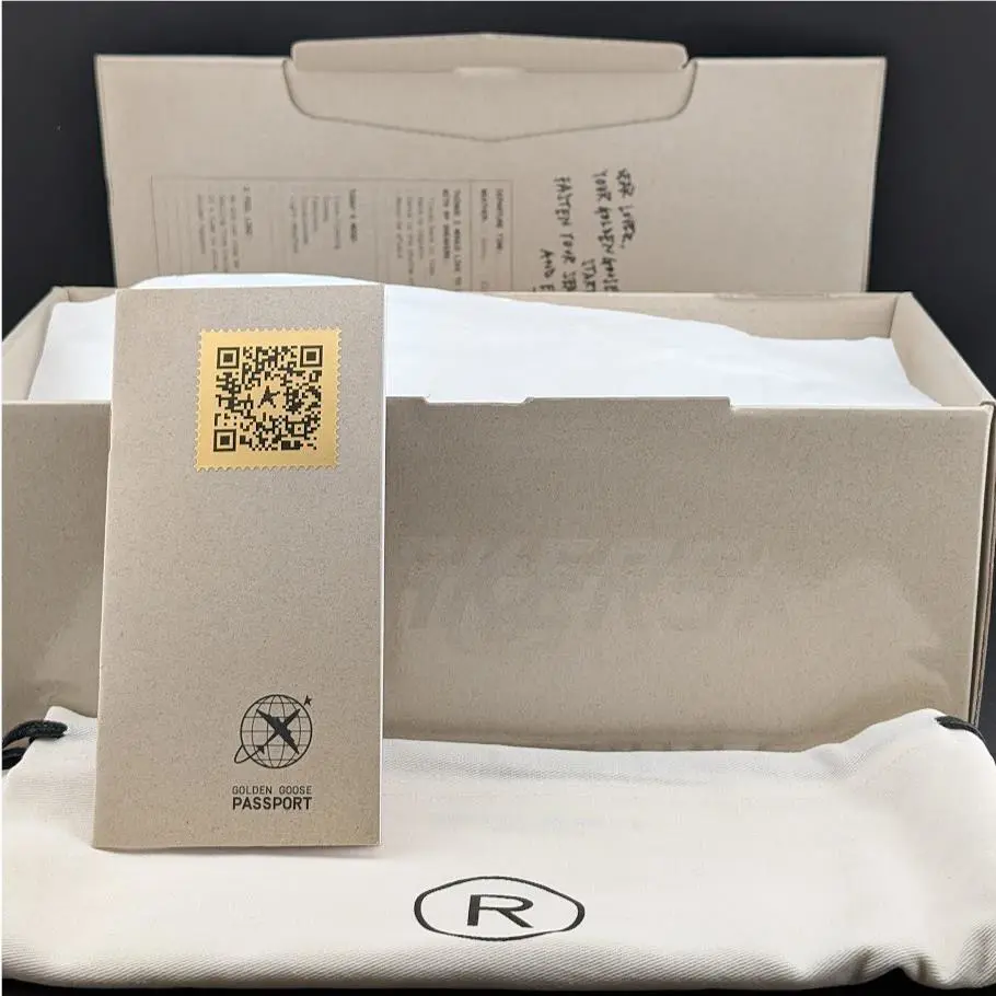 Golden Goose shoes - GWF00102 - GWF00102F00031810220 - White (UPC: 8050235007840) 17