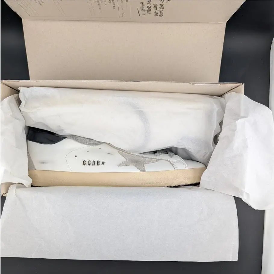 Golden Goose shoes - GWF00102 - GWF00102F00031810220 - White (UPC: 8050235007840) 18