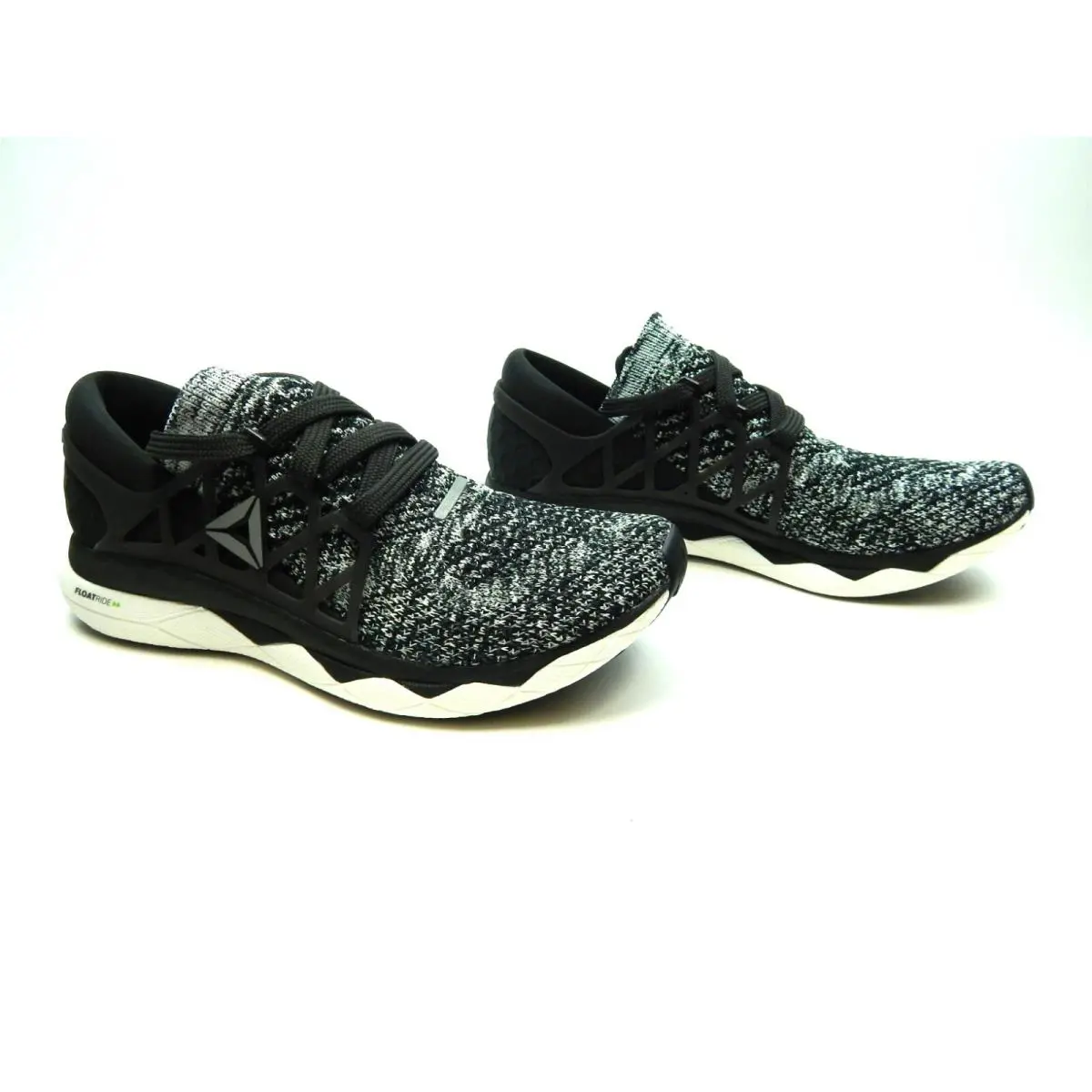 Reebok shoes - Reebok Floatride - Floatride - CM9057 - Black 15