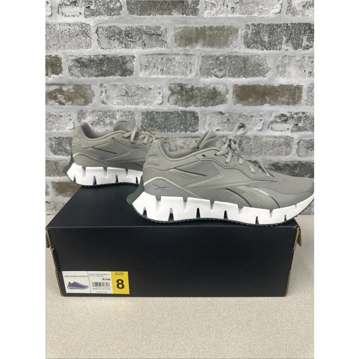Reebok shoes - Reebok Zig Dynamica - Zig Dynamica - 100033396 - Gray (UPC: 0198806318648) 1