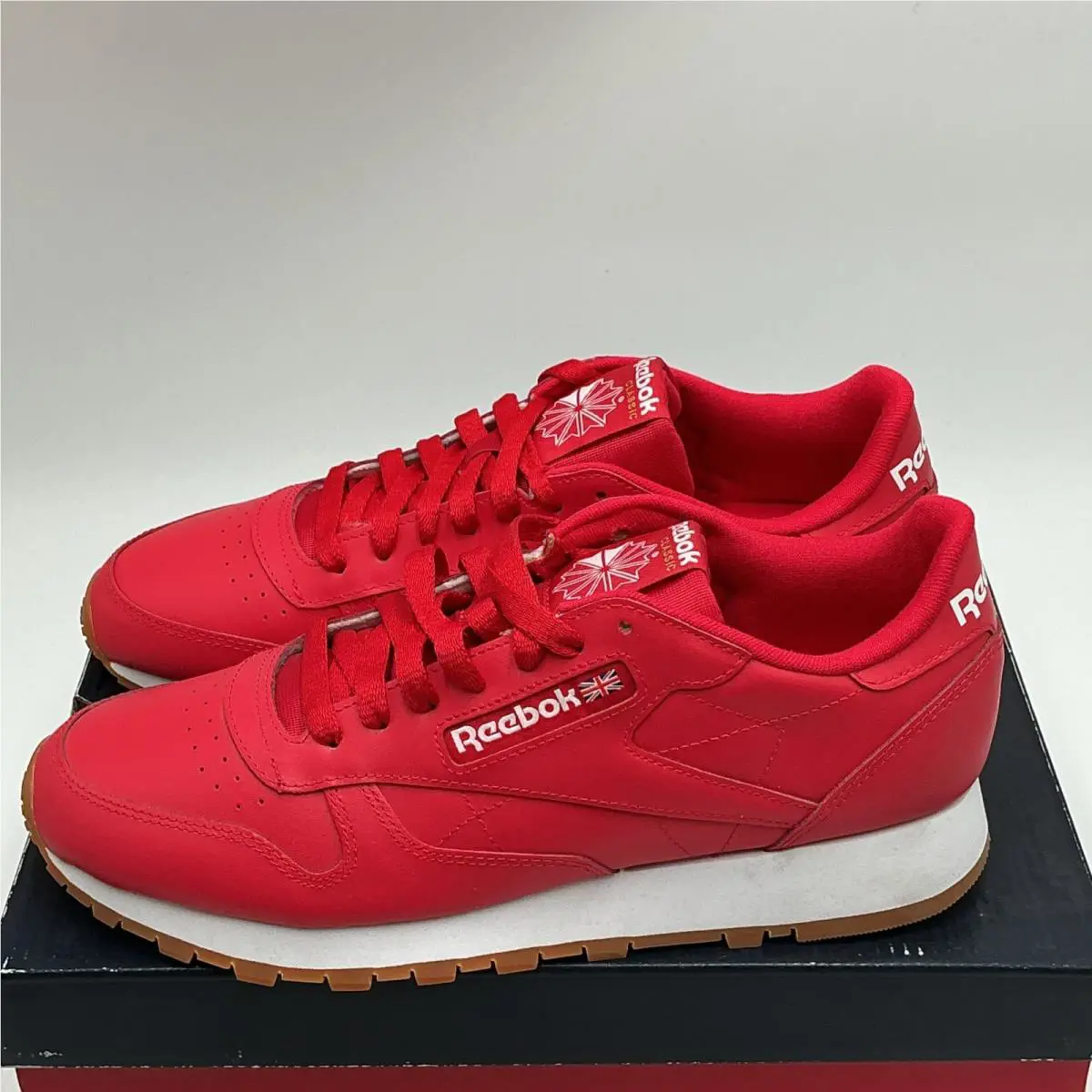 Reebok shoes - 1162011BWHT - 1162011-BWHT - Red (UPC: 065419116568) 1