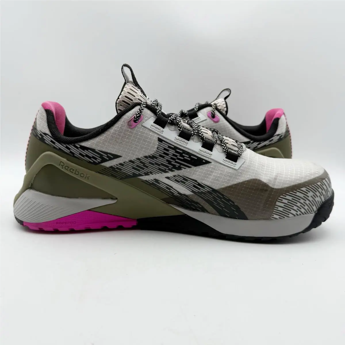Reebok shoes - White (UPC: 690774622876) 2