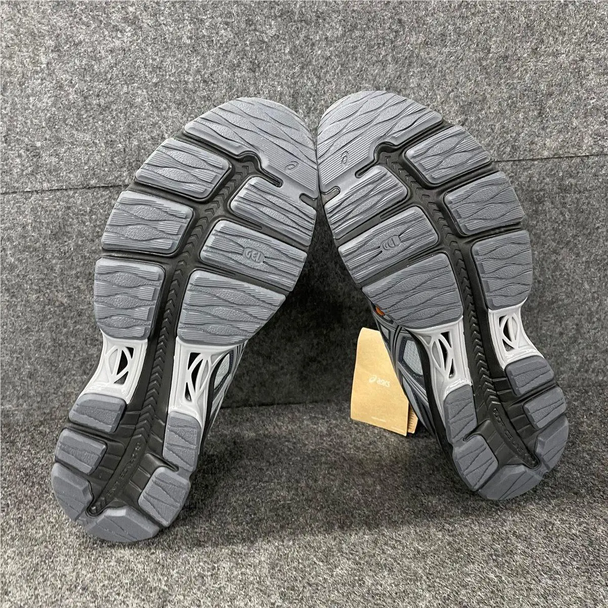 Asics shoes - VS189166 - vs-189166 - Gray (UPC: 197298977036) 1