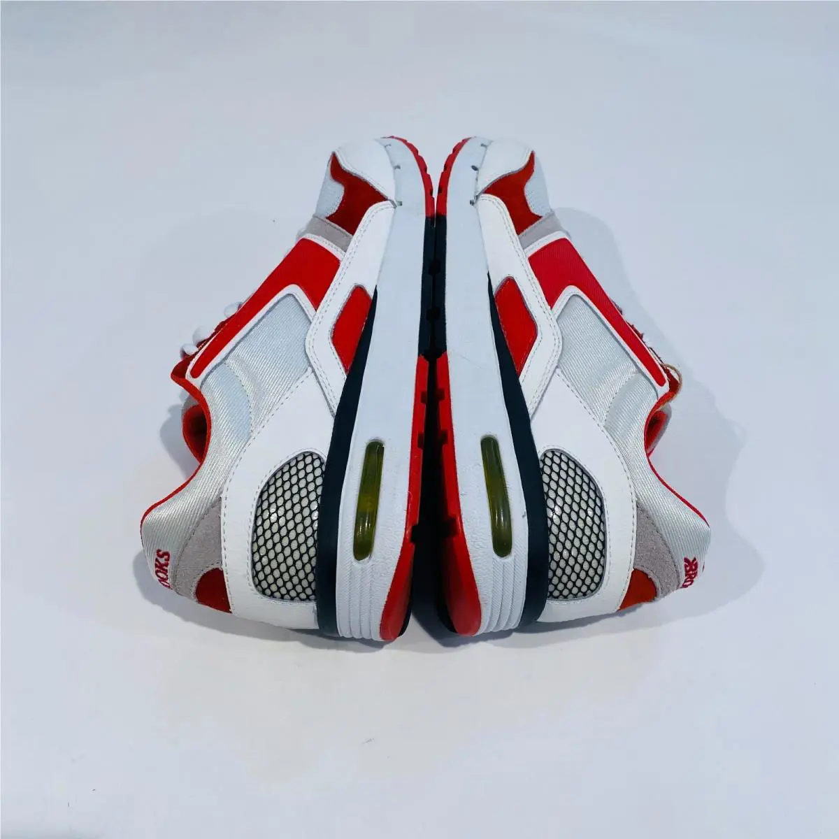 Brooks shoes - White 1