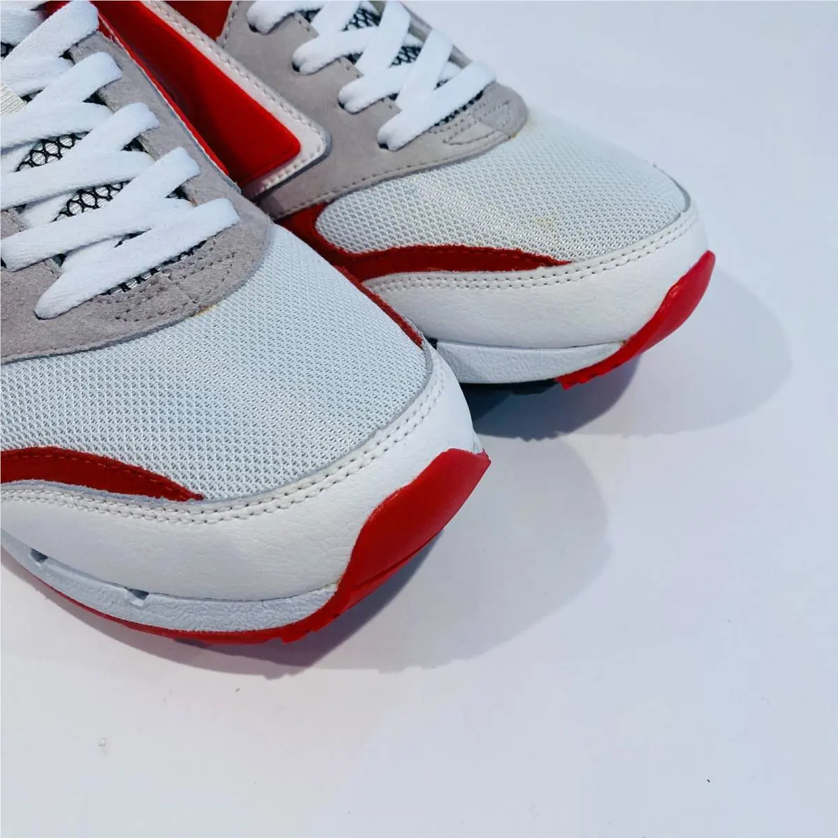 Brooks shoes - White 3