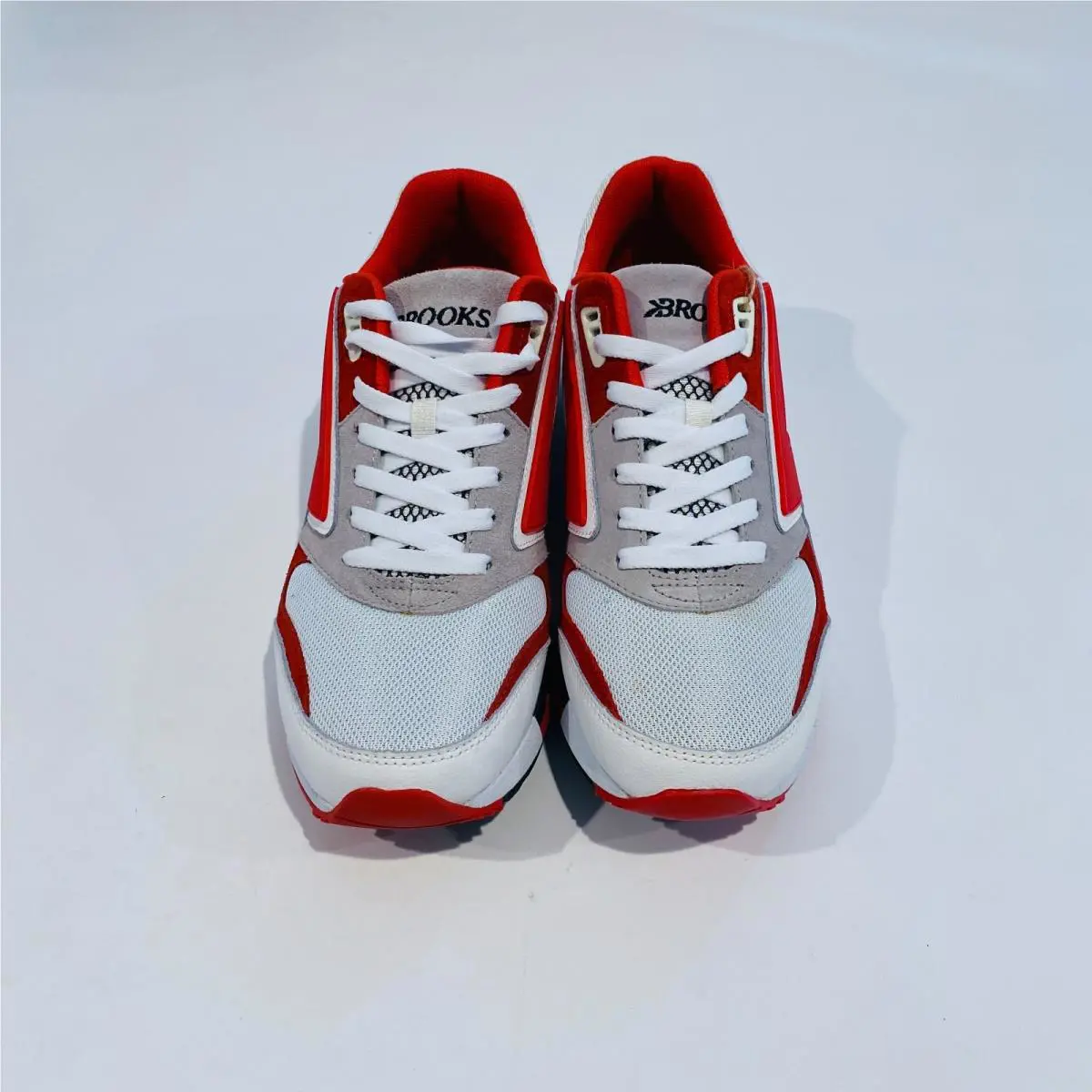 Brooks shoes - White 7