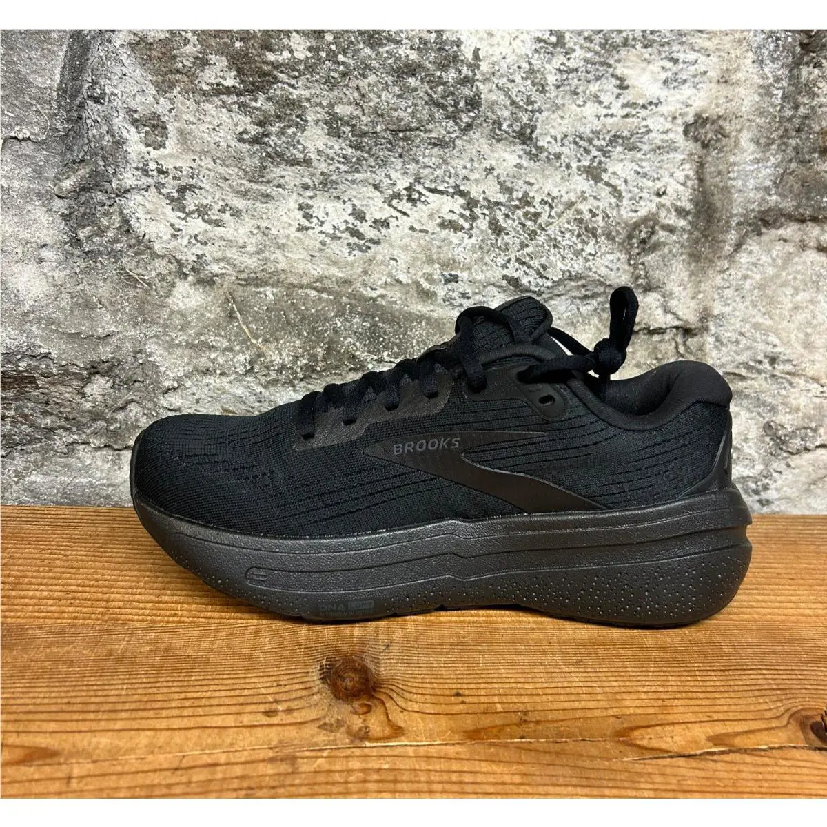 Brooks shoes - Ghost Max 2 - Ghost Max - 120420 1B 020 - Black 2