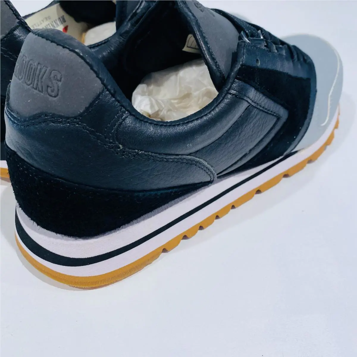 Brooks shoes - Black 5