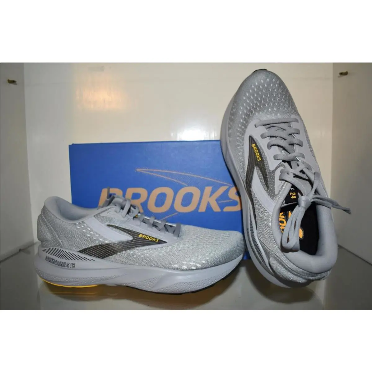 Brooks shoes - Brooks Adrenaline 24 - Adrenaline - 110437 1D 084 - Gray 0