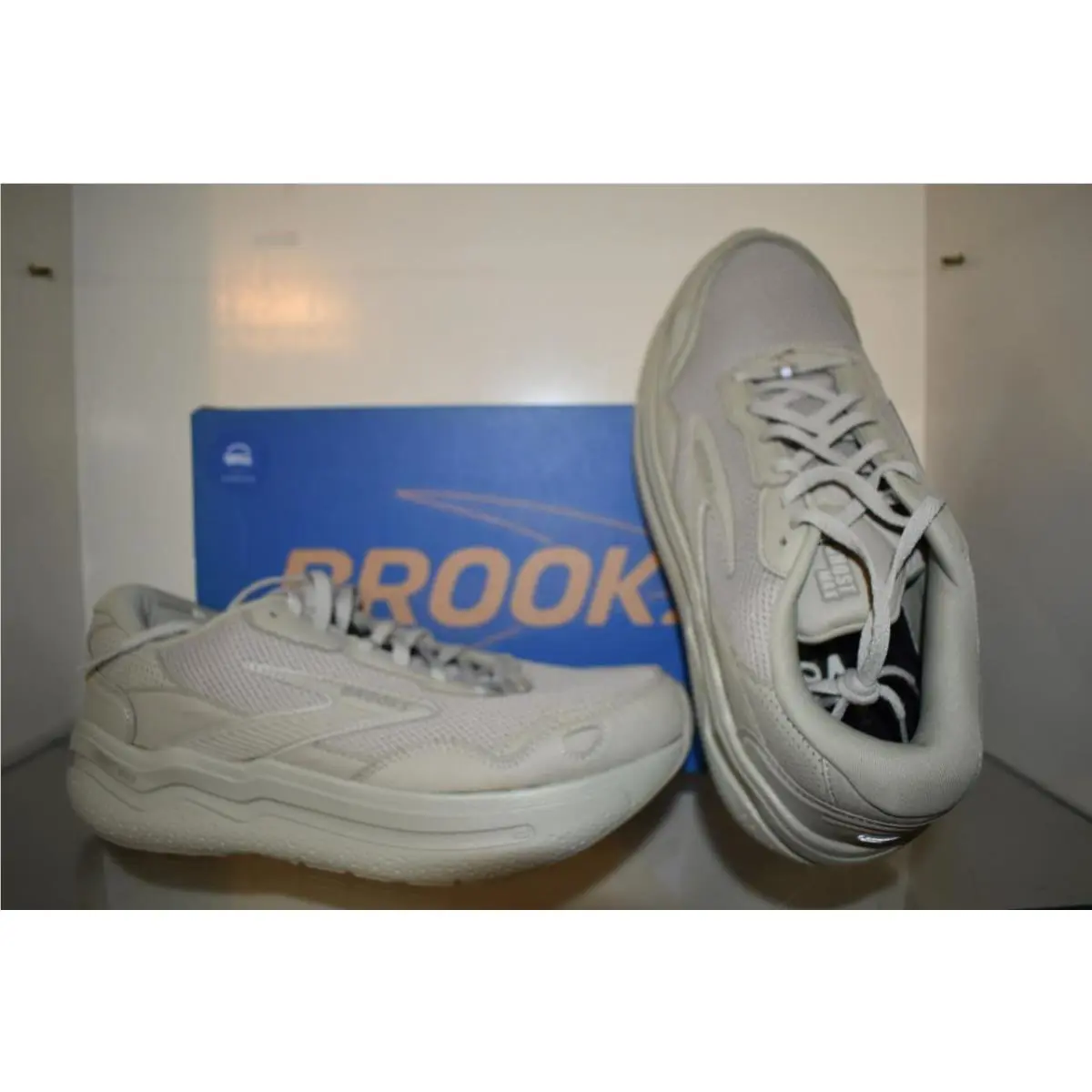 Brooks shoes - Brooks Ghost Max SE - Ghost Max - 110444 1D 006 - Green 0