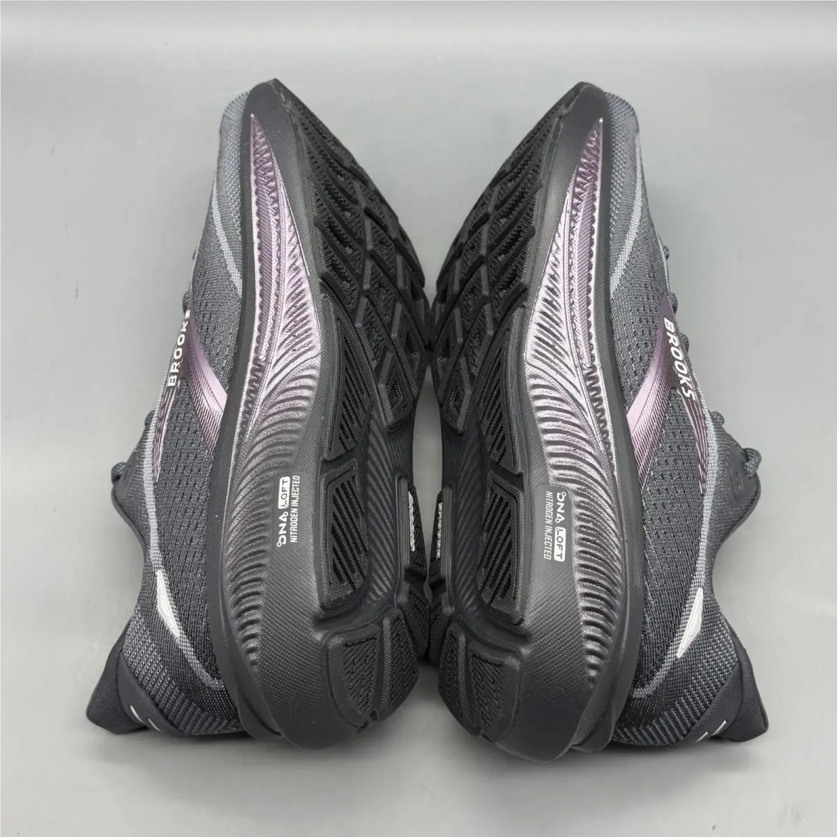 Brooks shoes - Brooks Ghost 18 - Ghost - 1204821B058 - Ebony (UPC: 0195394873290) 3