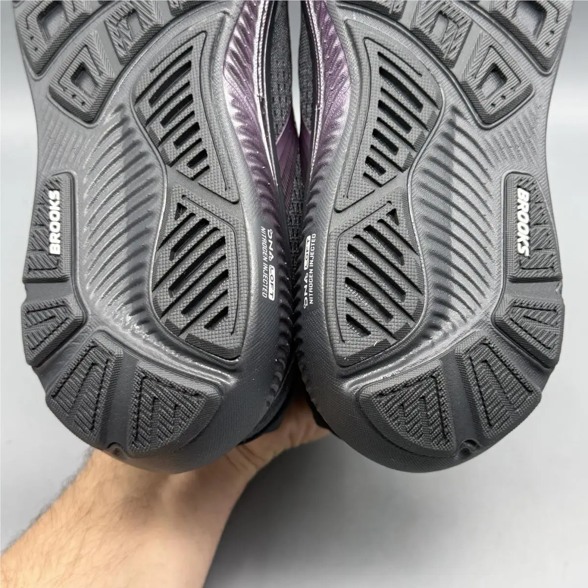 Brooks shoes - Brooks Ghost 18 - Ghost - 1204821B058 - Ebony (UPC: 0195394873290) 8