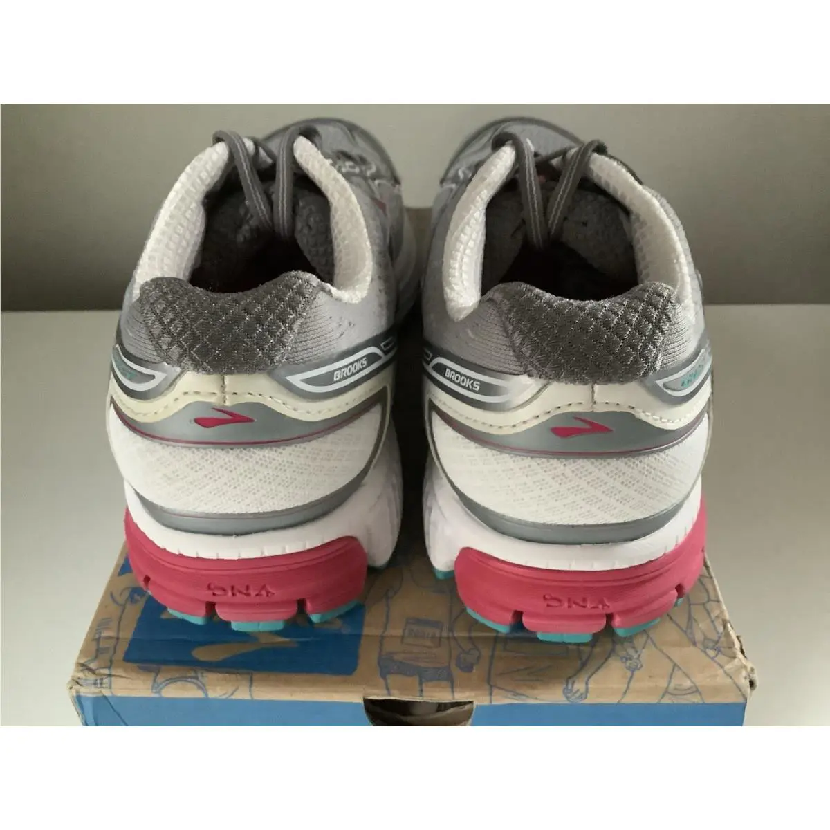 Brooks shoes - Brooks Ghost 15 - Ghost - Gray 0