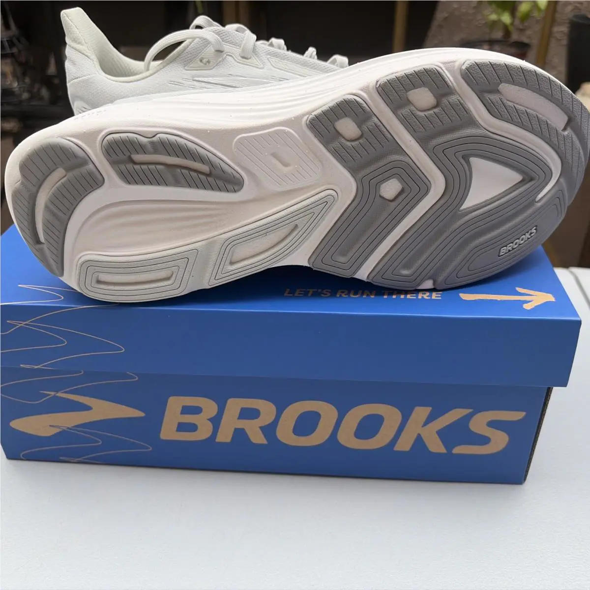 Brooks shoes - Brooks Revel 8 - Revel - Silver 4