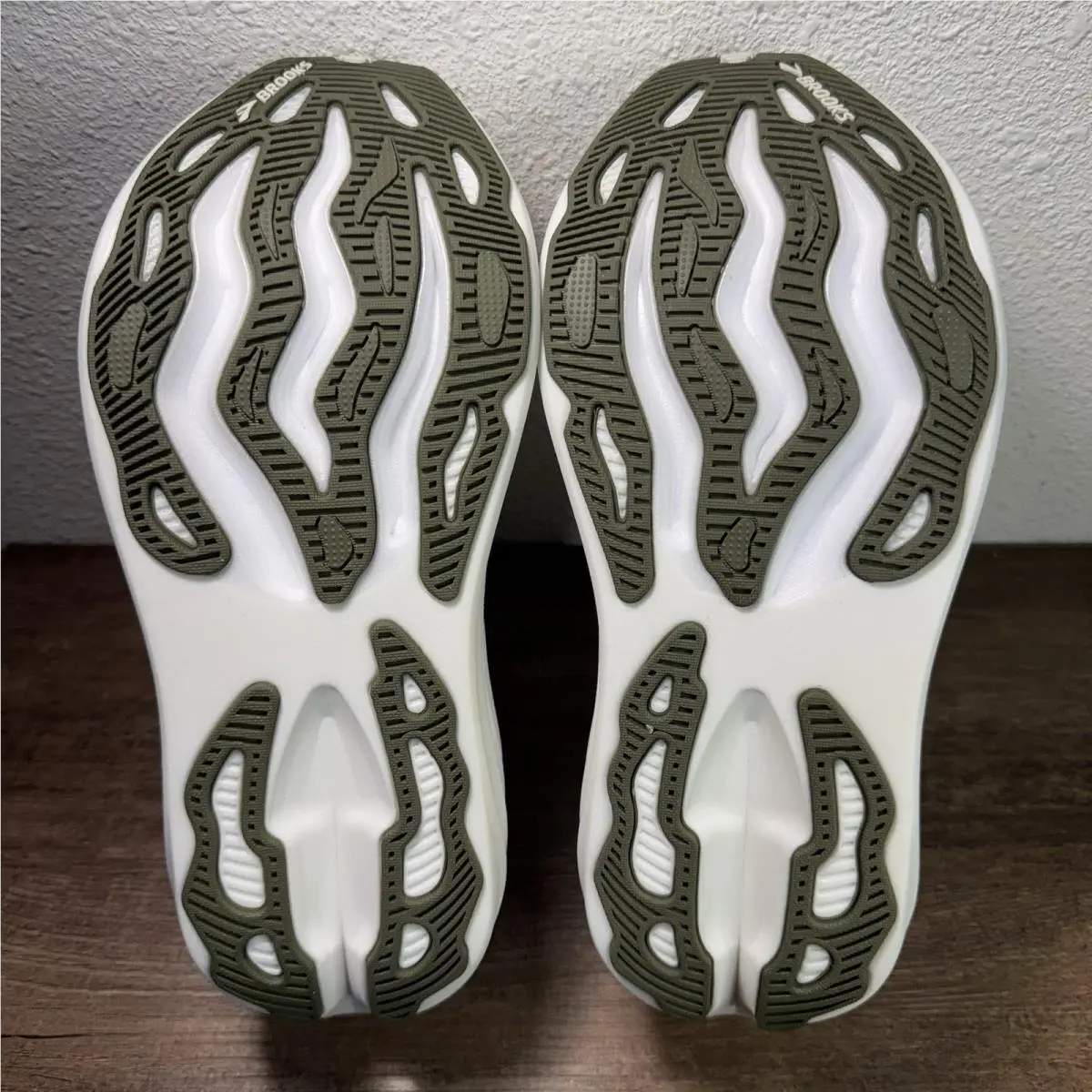 Brooks shoes - Brooks Glycerin Max - Glycerin Max - 110447-1D-158 - Gray 7